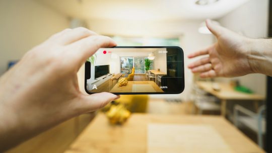 De voordelen van een Aanhuurmakelaar bij het vinden van jouw nieuwe woning